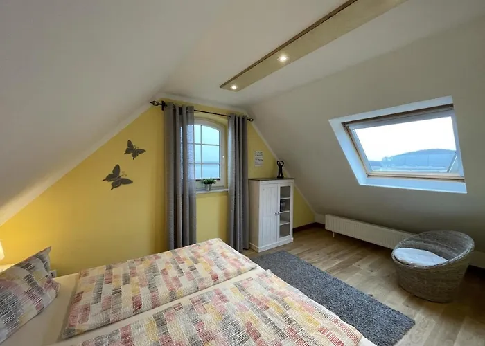 Am Stein 度假居 *